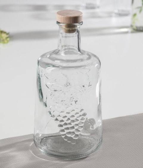 Стеклобутылка Традиция 1,5 л.со стекл. крышкой